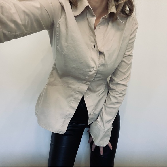 Authentic Vintage Gucci Classic Beige Fitted Style Button Down Shirt Size 38 - Picture 5 of 14